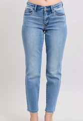 Mid Rise Slim Fit