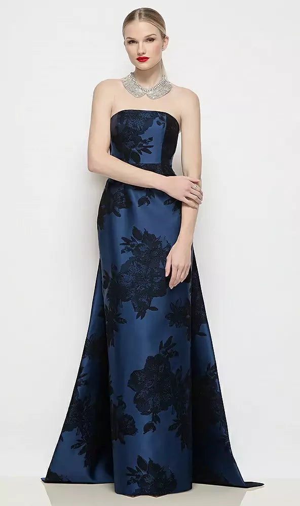 Lee Column with Train Dress