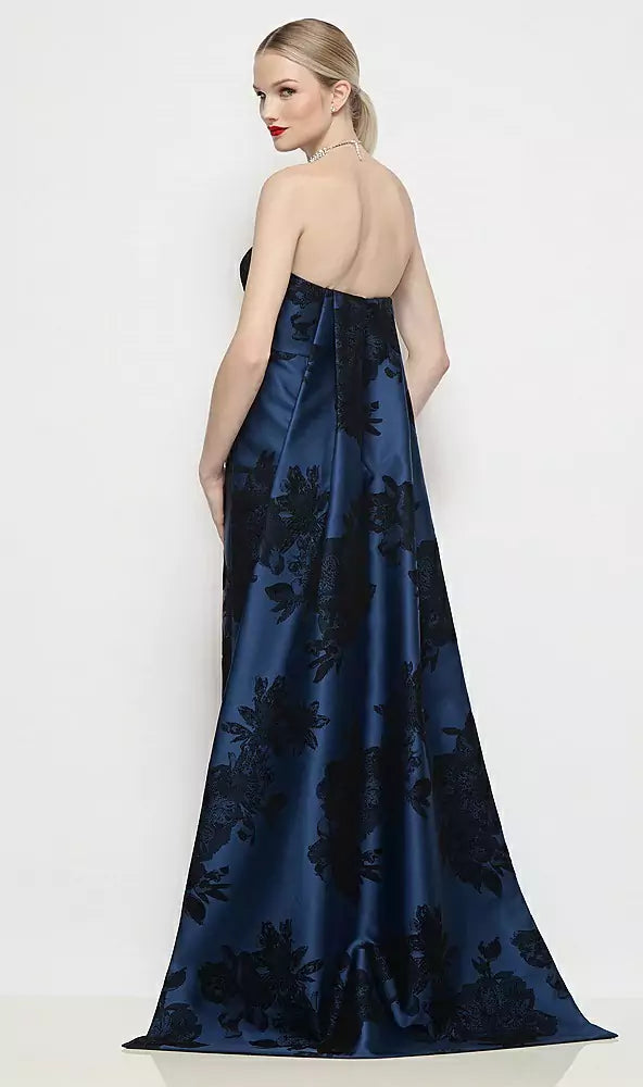 Lee Column with Train Dress