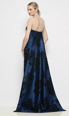 Lee Column with Train Dress