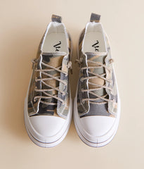 Aman Camo Sneaker