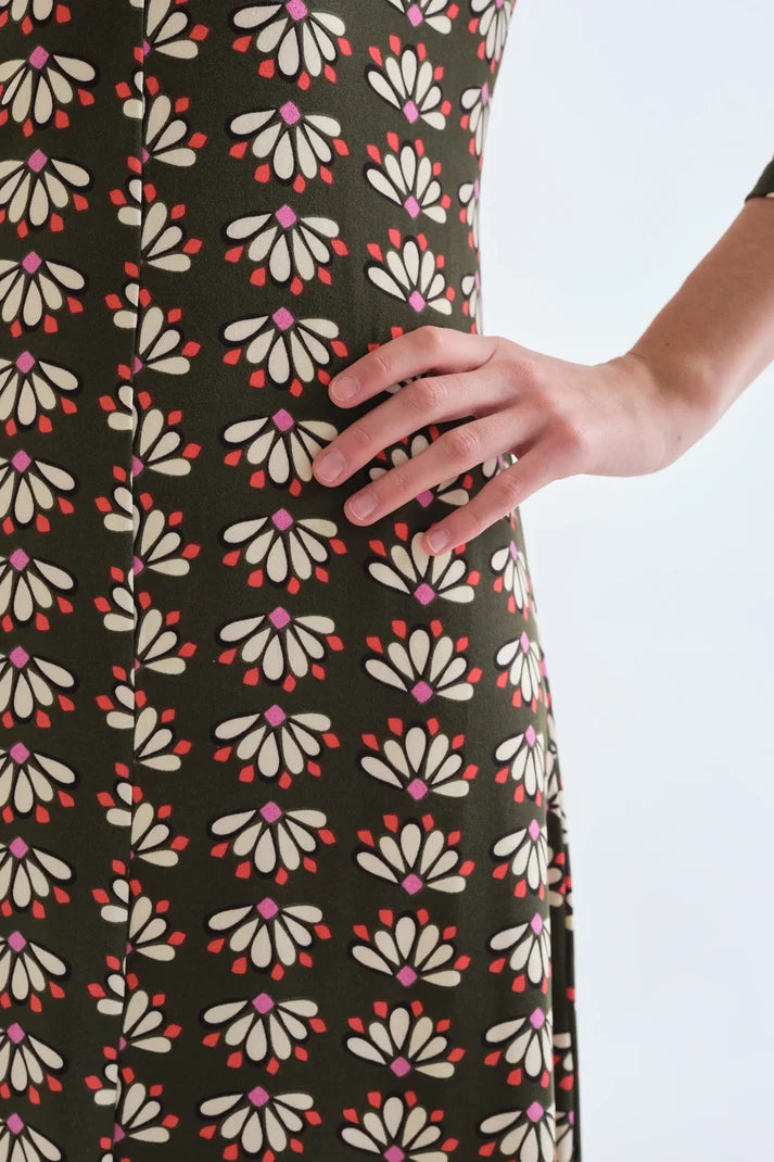 Geometric Print Vneck Midi Dress