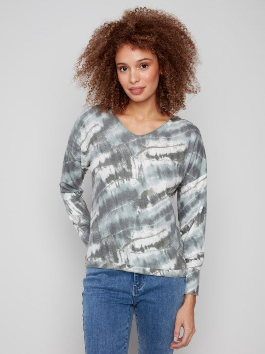 Printed V-Neck Knit Top