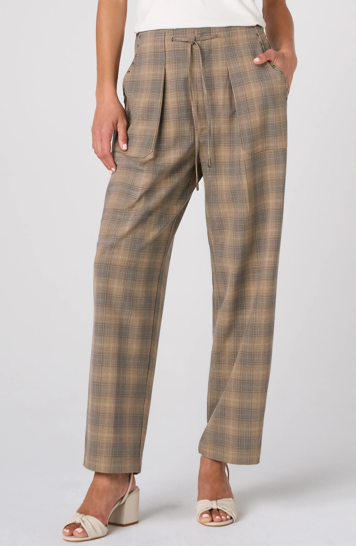 High Rise Crop Trouser W/ Drawstring