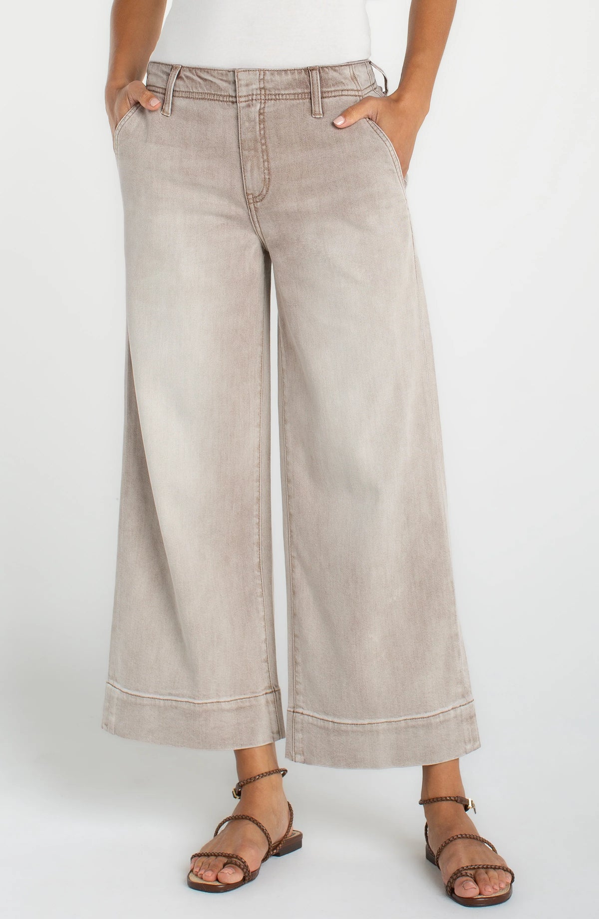 The Weekender Crop Wide Leg