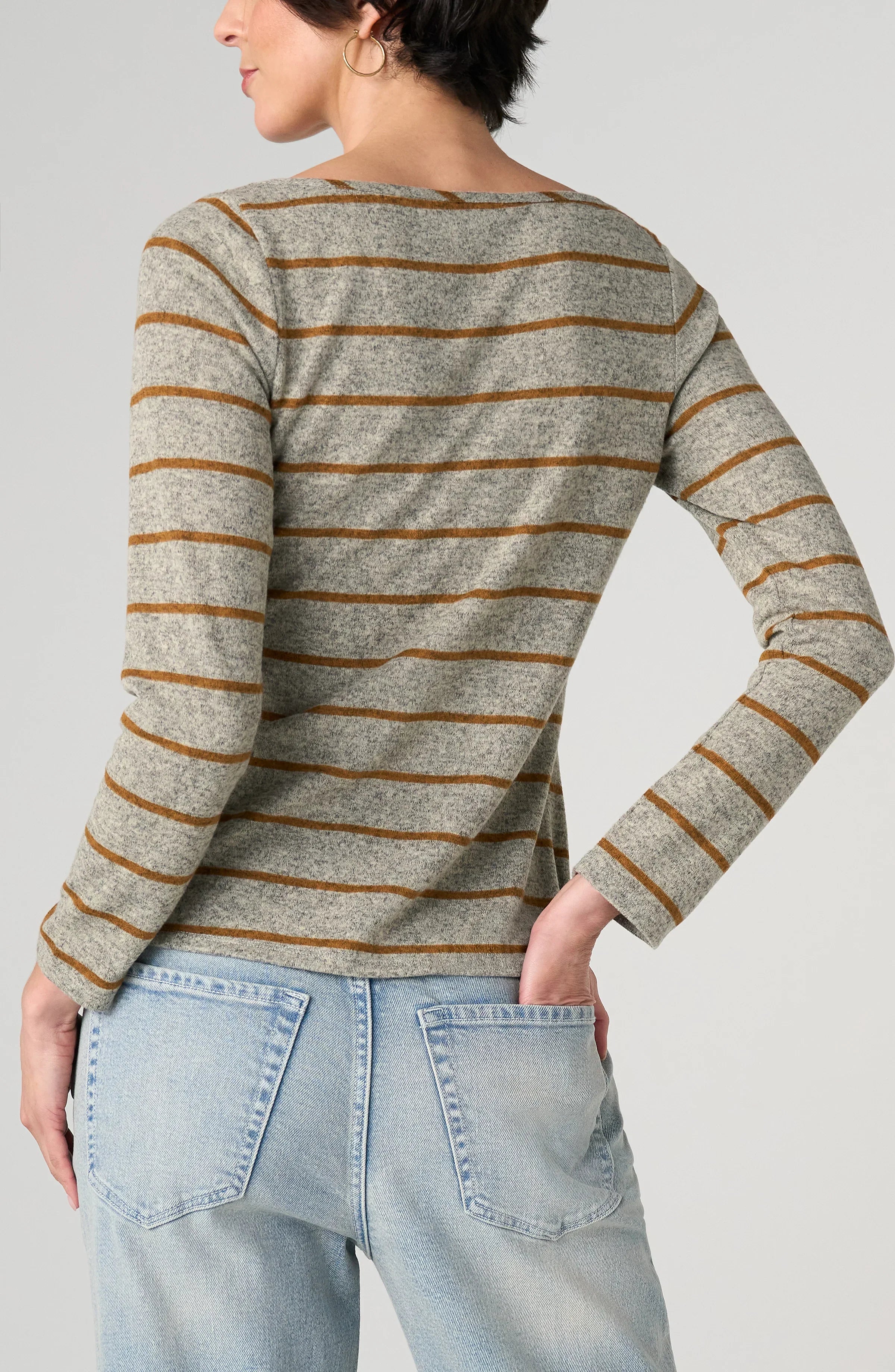 Long Sleeve Knit Top W/ Twist Detail