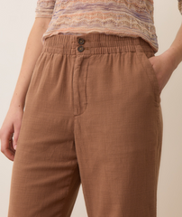 Elle Pant