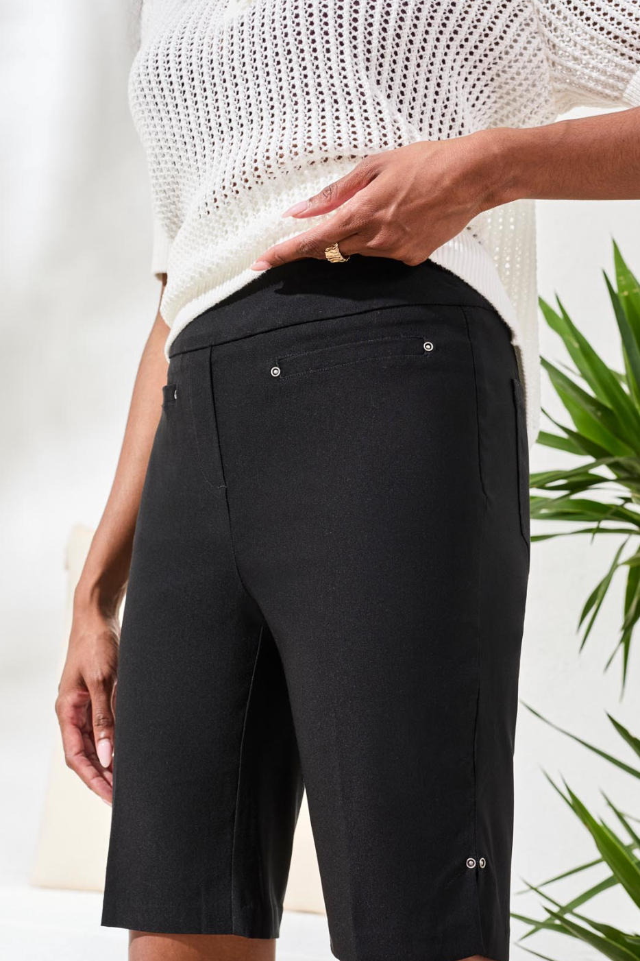 FLATTEN IT® Pull On Bermuda Shorts