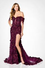 Ivonne D ID915