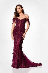 Ivonne D ID915