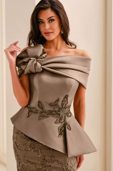 Ivonne D ID2204