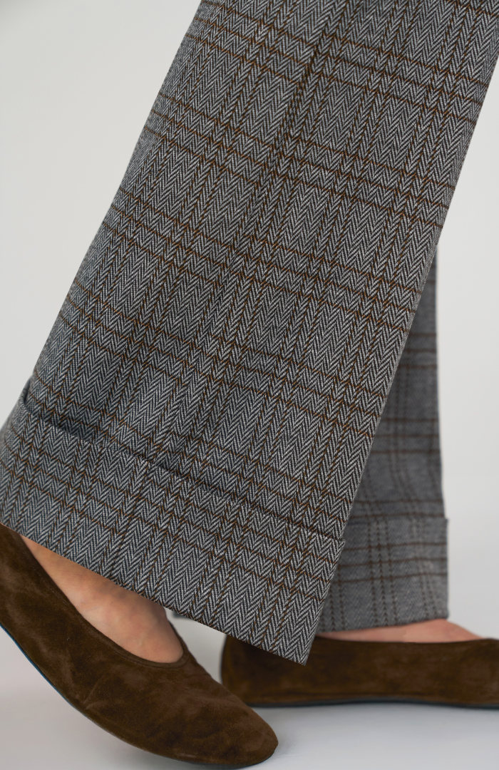 HR Flare Trouser w/ Cuff Hem 31"ins