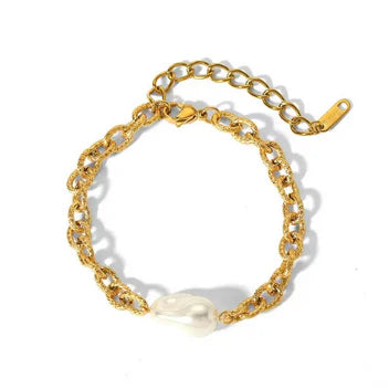 Chain Bracelet with Baroque pearl