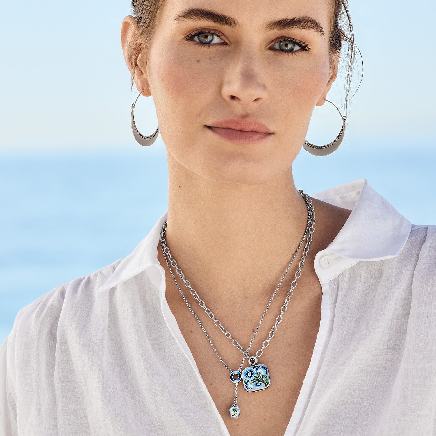 Sydney Daisy Necklace