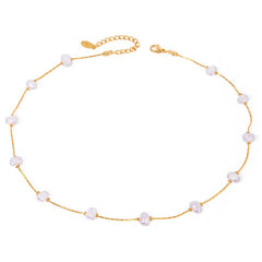 Scattered Pearl Necklace